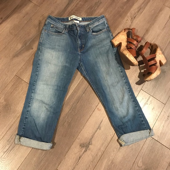 💙GAP Cropped and Cuffed Bootcut Jeans💙 - Picture 2 of 4